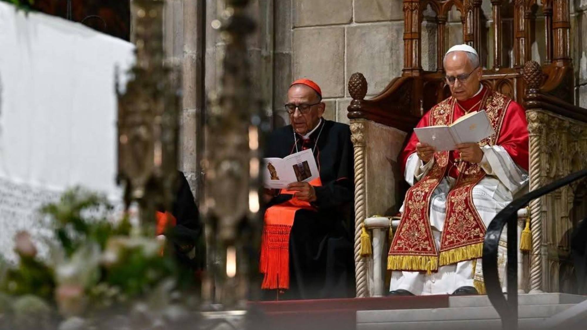 El papa León XIV llega a Barcelona y hace un llamado a la un