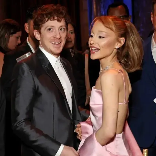 Ariana Grande y Ethan Slater habrían puesto fin a su relación tras tres años juntos