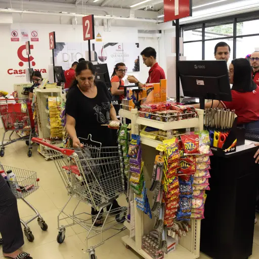 Supermercados Casanova expande sus operaciones en Portoviejo tras 38 años de trayectoria