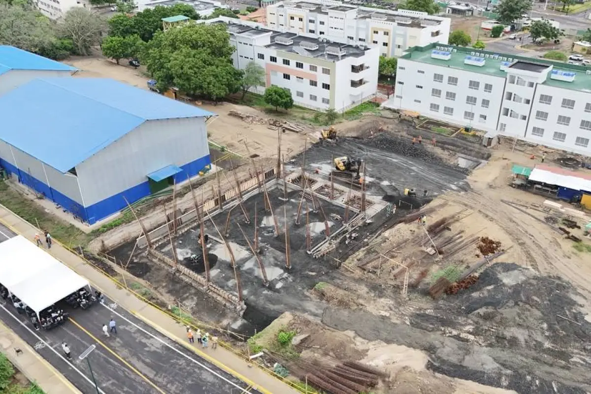 Los trabajos de construcción de la nueva Facultad de Ingeniería y Ciencias Aplicadas de la UTM registran un avance del 5%.