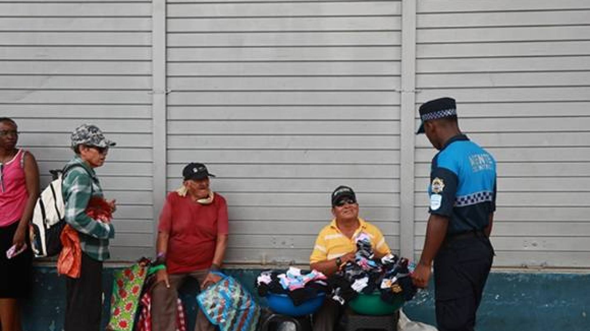 Operativos de aseo urbano mantienen intervenidos espacios pú