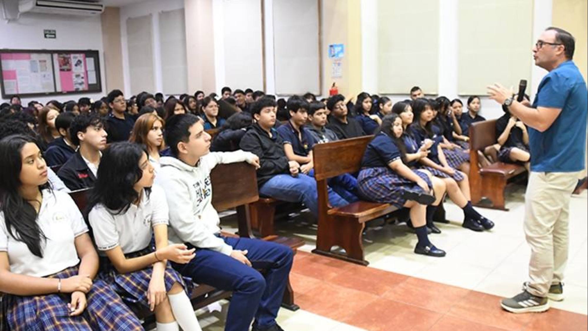 Guayaquil impulsa estrategia educativa para prevenir adiccio