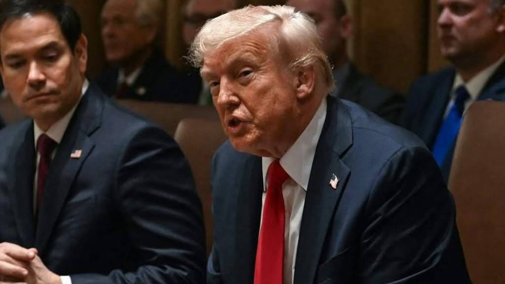 Donald Trump confirmó el rescate de dos pilotos tras un ataq