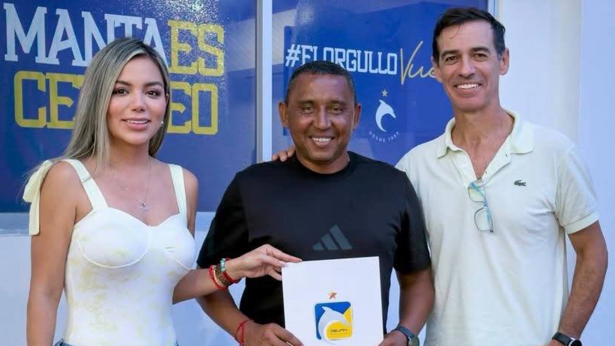 Delfín SC oficializa a Juan Carlos Pechón León como nuevo di