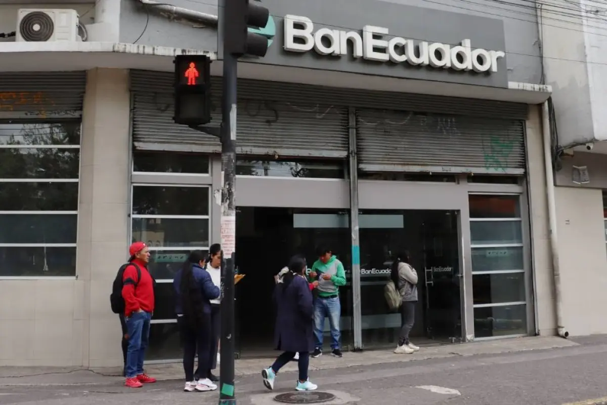 Deudores en Ecuador: ley podría ayudar a recuperar historial crediticio.