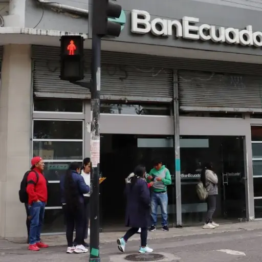 Deudores en Ecuador: ley podría ayudar a recuperar historial crediticio