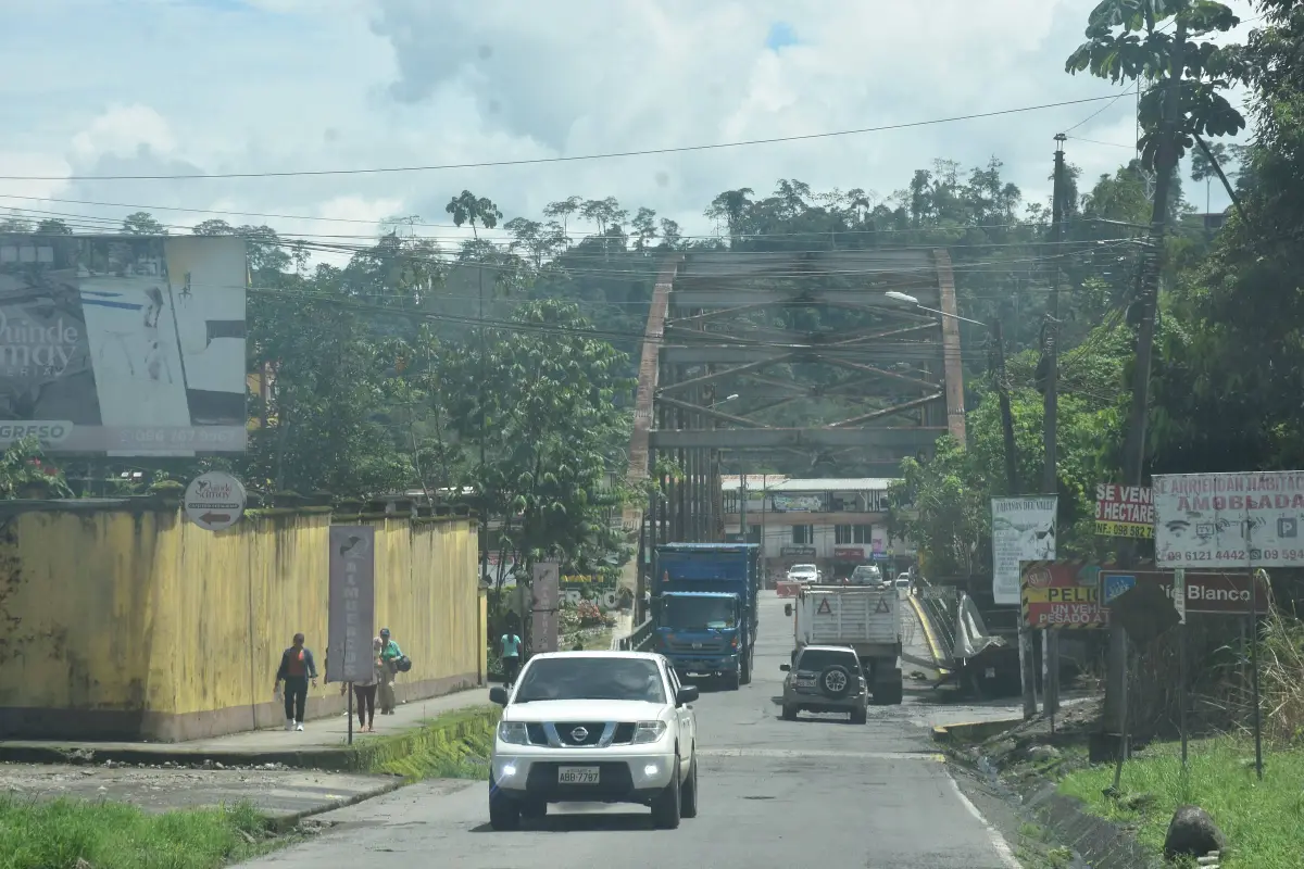 El puente Jaime Roldós Aguilera., Diario Centro