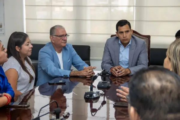 Edison Quimís asume alcaldía de Jipijapa