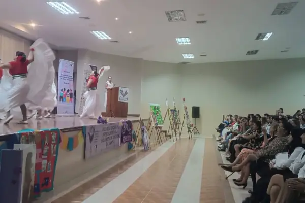 La campaña que llevó el legado de Matilde Hidalgo a las aulas de 25 colegios de Manta