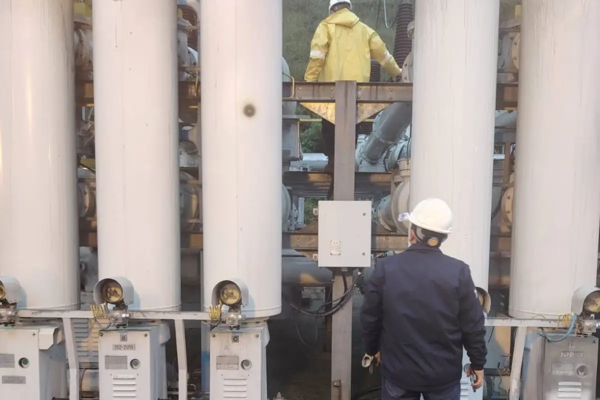 Restablecido el servicio eléctrico en todo el país tras falla en subestación Paute Molino., X: @CELECEPOficial
