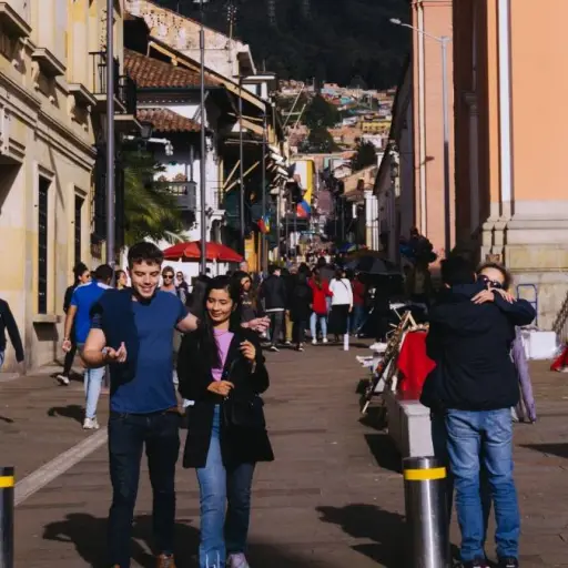 Ayuda económica de $ 828 y $ 400 en Ecuador: quedan pocos días para postular a estos programas
