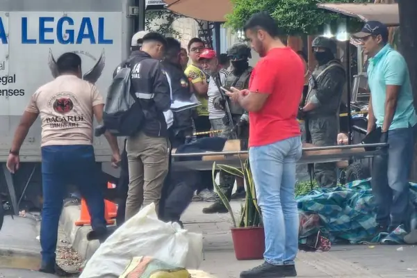 Agentes de la Policía Nacional llegaron al lugar de los hechos para iniciar con la respectivas investigaciones. ,Foto: El Diario