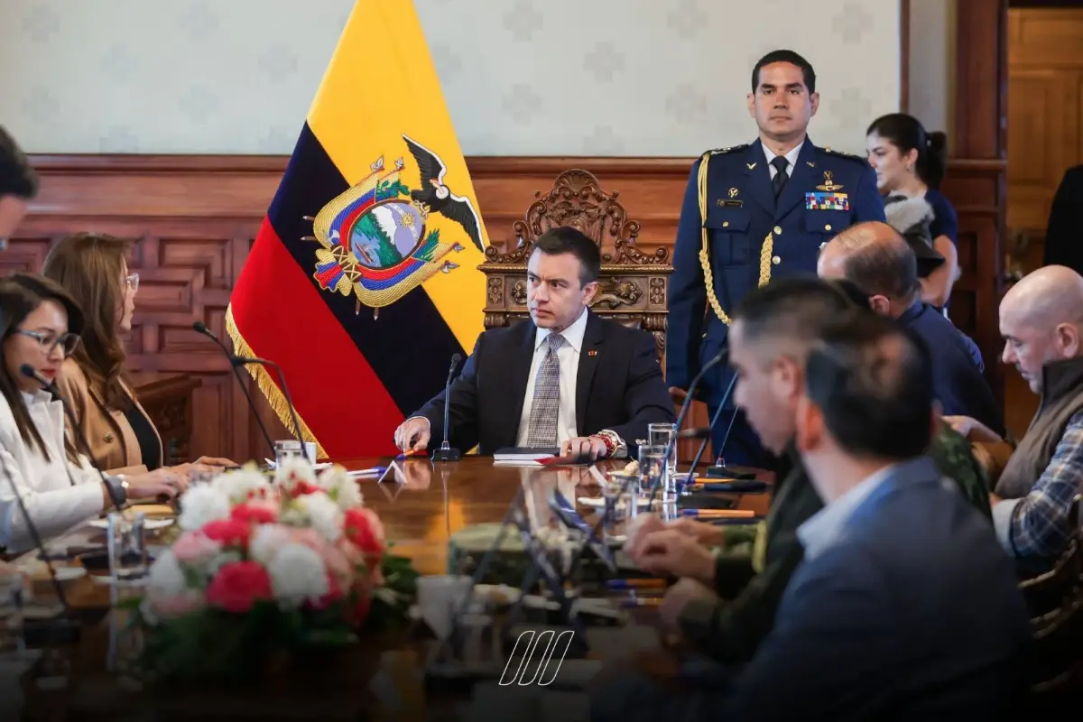 El presidente de Ecuador, Daniel Noboa, enfrenta un proceso de revocatoria en el CNE que la Presidencia califica como inconsistente.