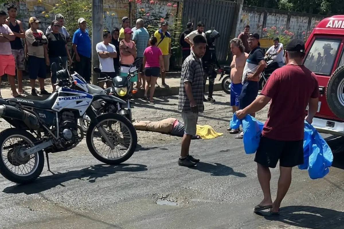 Varias personas intentaron auxiliar a la víctima, pero solo pudieron confirmar que ya había fallecido., Redes
