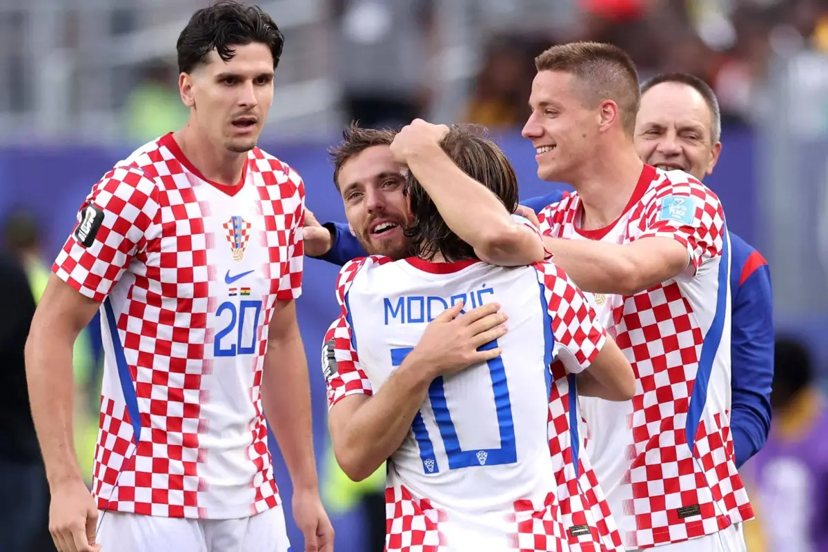 Jugadores de Croacia celebran uno de los goles ante Ghana.