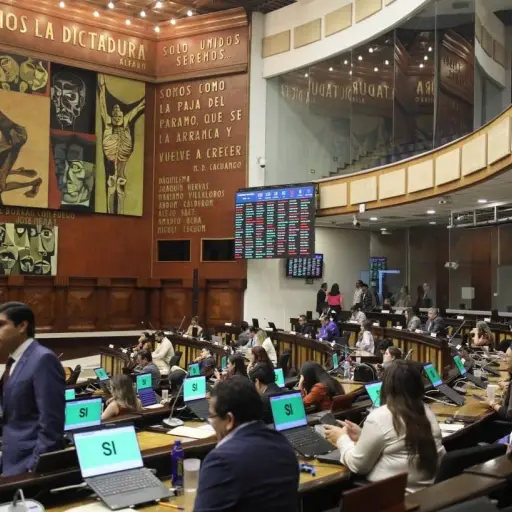Asamblea aprueba resolución para investigar el caso Progen en la Comisión de Fiscalización