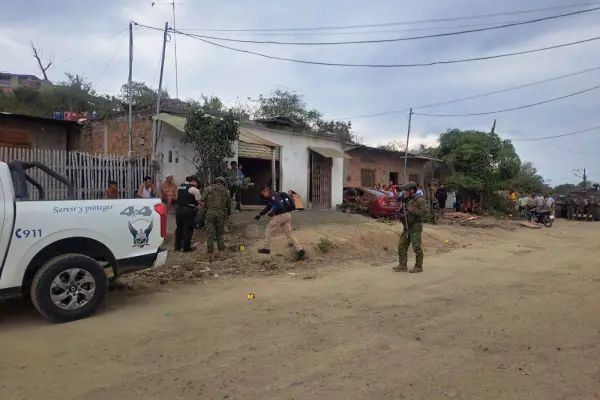 El ataque a bala ocurrió en el sitio Las Flores en la vía Picoazá - El Milagro donde quedaron botados varios casquillos. ,El Diario