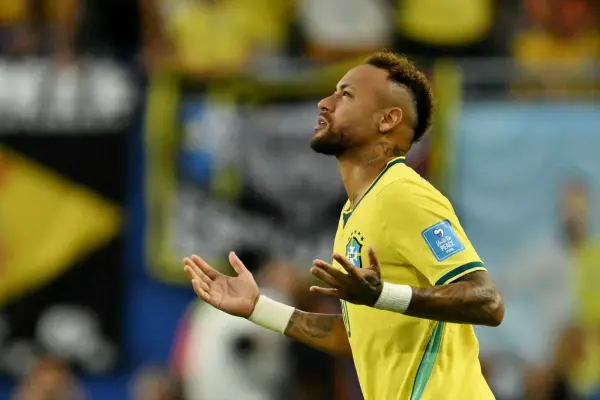 Neymar volvió a jugar con la selección de Brasil