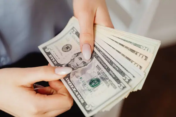 devolución automática del IVA adultos mayores SRI Ecuador