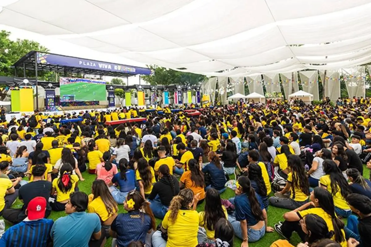 Parque Samanes y Plaza Guayarte reunieron a familias para alentar a la selección ecuatoriana