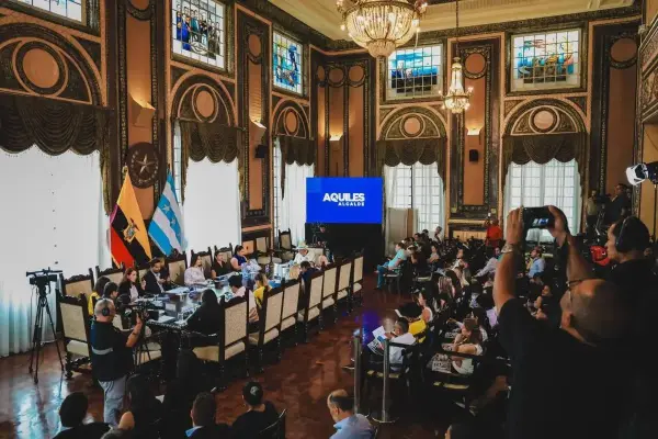 Comisión del Concejo de Guayaquil inicia informe para posible remoción de Aquiles Alvarez. ,X: @alcaldiagye