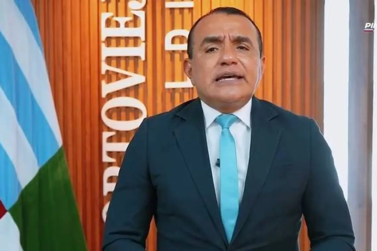 El alcalde Javier Pincay hizo el anuncio a través de un video en redes sociales. 