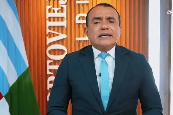 El alcalde Javier Pincay hizo el anuncio a través de un video en redes sociales. 