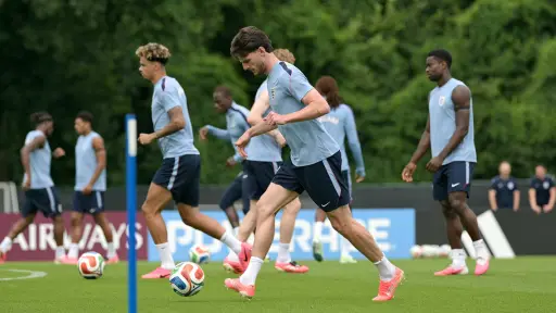 Inglaterra afronta dudas defensivas pese a su arranque fulgurante en el Mundial