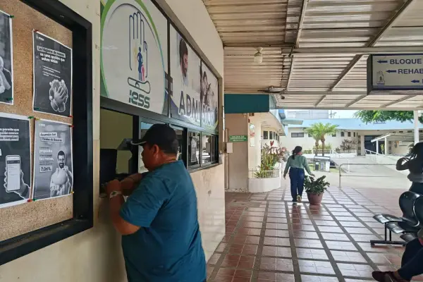 Cancelan citas en IESS Los Esteros y afiliados deben reagendar. ,El Diario