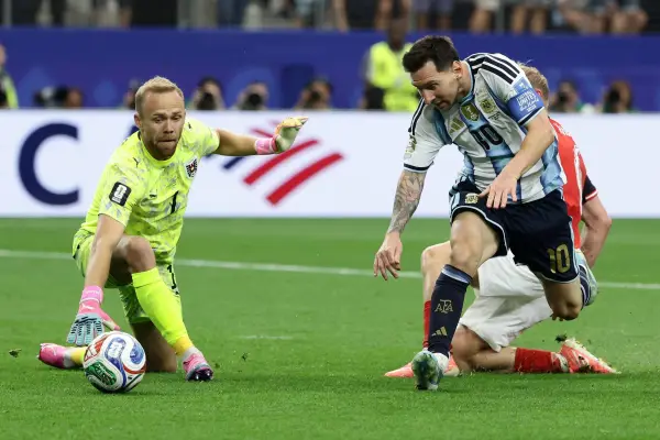 Lionel Messi marcó dos goles y ya lleva 18 goles en los Mundiales