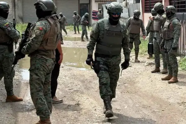 Ecuador redefine cooperación militar con aliados extranjeros en el marco del conflicto interno. ,X: @DefensaEc