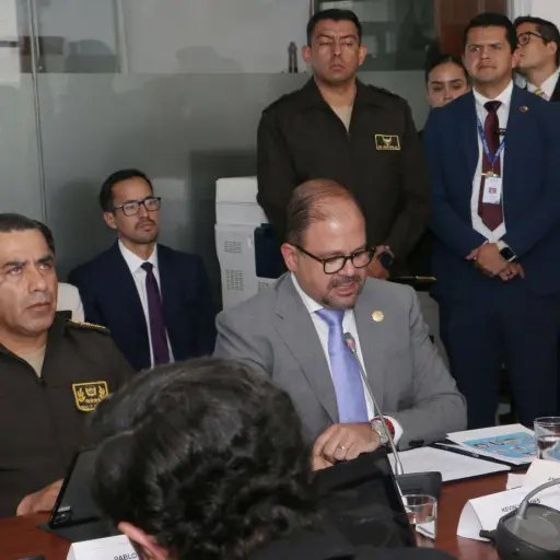 Comisión de Seguridad recibe a Reimberg y Dávila por investigación a sistema de videovigilancia de Segura EP