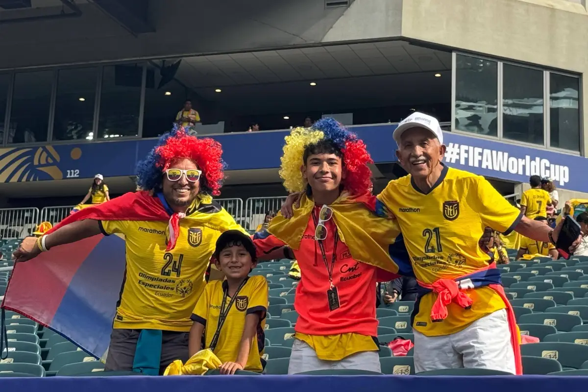 Varios de los hinchas que han respaldo a Ecuador desde las gradas en el Mundial