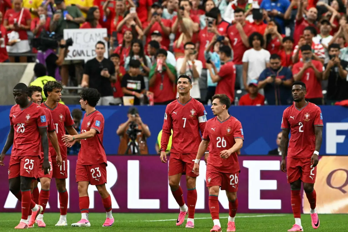 Cristiano Ronaldo marcó un doblete en goleada de Portugal a Uzbekistán