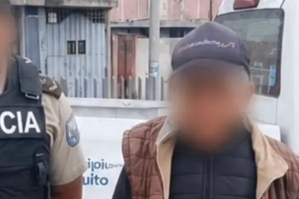 El adolescente fue aprehendido por la Policía Nacional durante un operativo en el sur de Quito. ,Foto: Policía Nacional