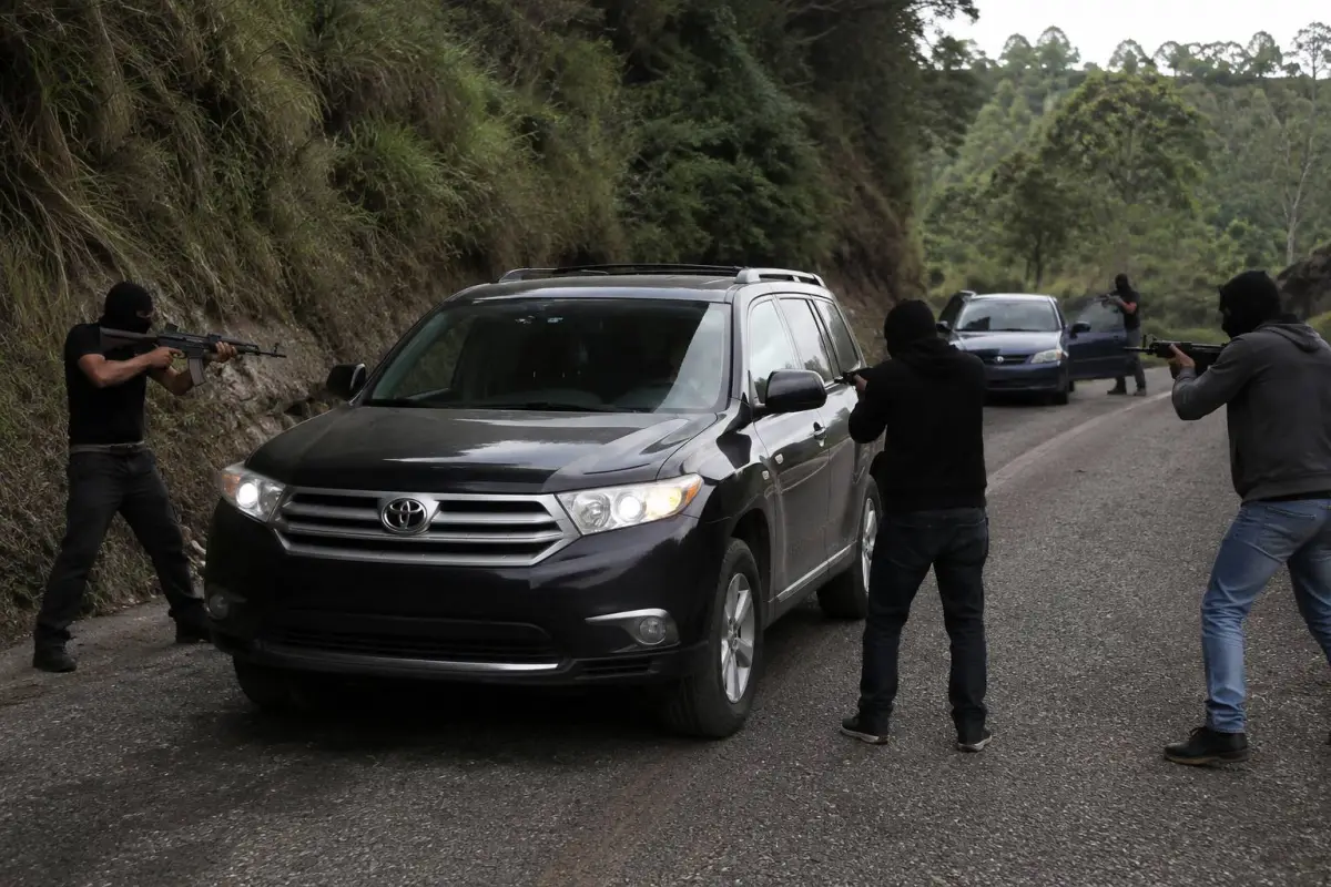 Un viaje entre La Concordia y Puerto Quito terminó en secuestro y robo en plena carretera