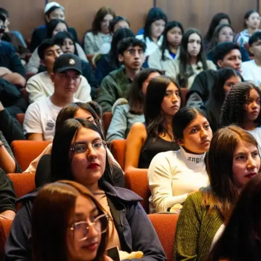 Capacitación internacional para ecuatorianos con todo pagado: así puedes postular
