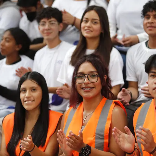 Paso a paso para inscribirte en Jóvenes en Acción y recibir USD 1.200 en 3 meses