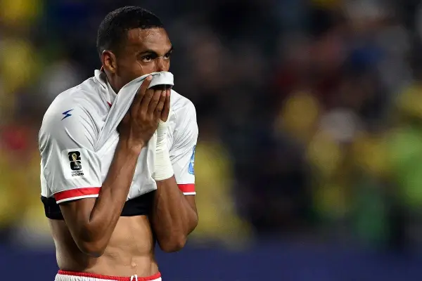 Wilson Isidor reacciona tras la eliminación de Haití de Mundial.