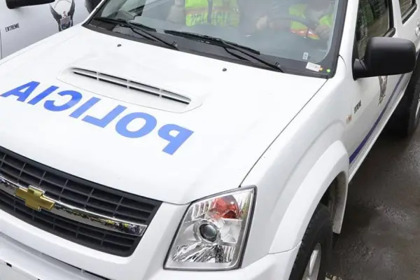 El agente de Policía respondió ante la alerta ciudadana. 