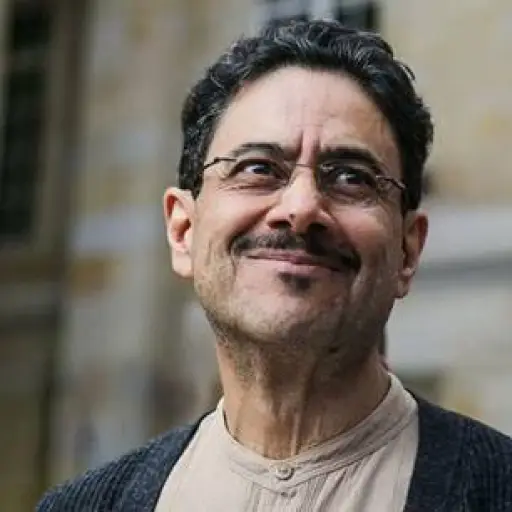 Iván Cepeda reconoce el preconteo electoral, pero anuncia impugnación de 33.000 mesas