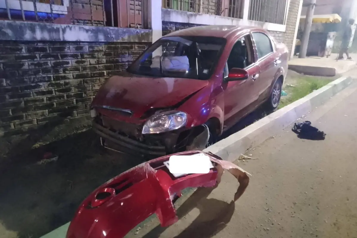 Persecución policial termina con la captura de tres adolescentes y el decomiso de un arma de fuego en Manta