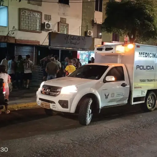 Hallan a hombre sin vida en su departamento de Portoviejo: se investiga un posible suicidio