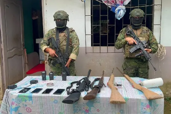 Las evidencias halladas por los militares en el cantón Montalvo, de la provincia de Los Ríos. ,Foto: X Fuerzas Armadas