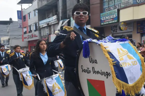 El desfile recorrerá la avenida Tsáchila. ,Diario Centro