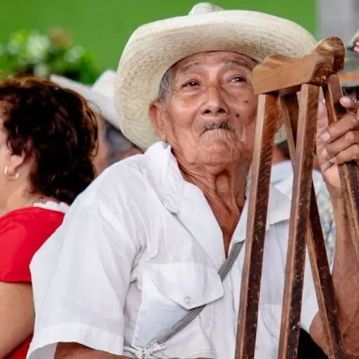 ¿Habrá mayor protección para adultos mayores en Ecuador? Esto se analiza en la Asamblea Nacional