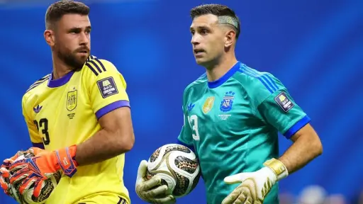 Unai Simón y Emiliano Martínez: el duelo estadístico de los porteros finalistas del Mundial 2026