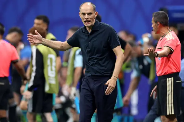 El técnico alemán Thomas Tuchel seguirá al frente de la selección de Inglaterra