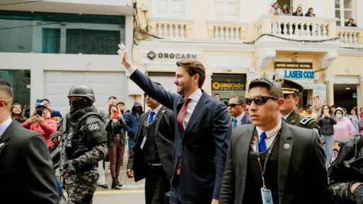 Niels Olsen aspira a la Alcaldía de Samborondón tras la nominación de Cynthia Viteri por el oficialismo