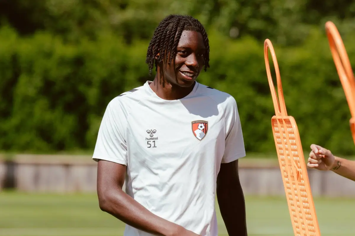 Malcom Dacosta González entrenando con el primer equipo del Bournemouth